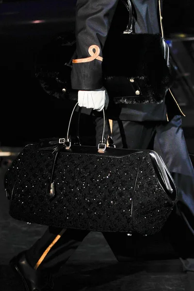 Look 9